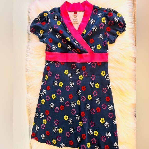 Tea Collection Floral Girls Dress with Pink Accents! - Picture 1 of 2